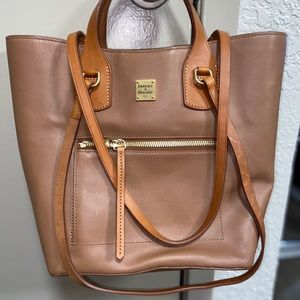 Dooney & Bourke handbag